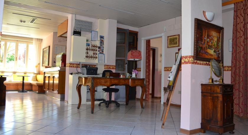 Hotel Parco Fellini Rimini Phòng bức ảnh
